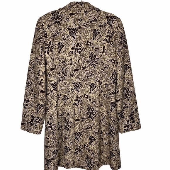 Women's Patterned Coat - Picture 13 of 13